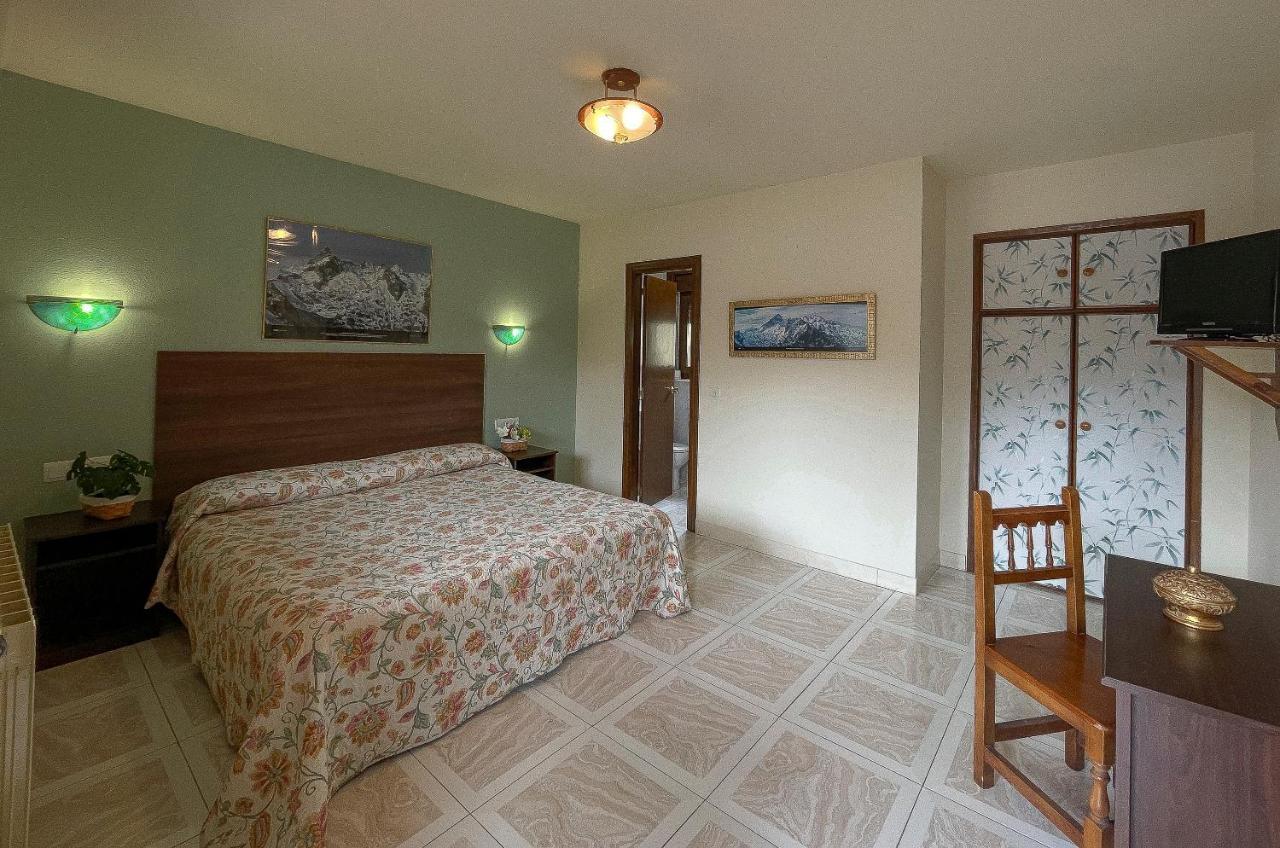 Hotel Rural "La Ruta De Cabrales" Mestas De Con Luaran gambar